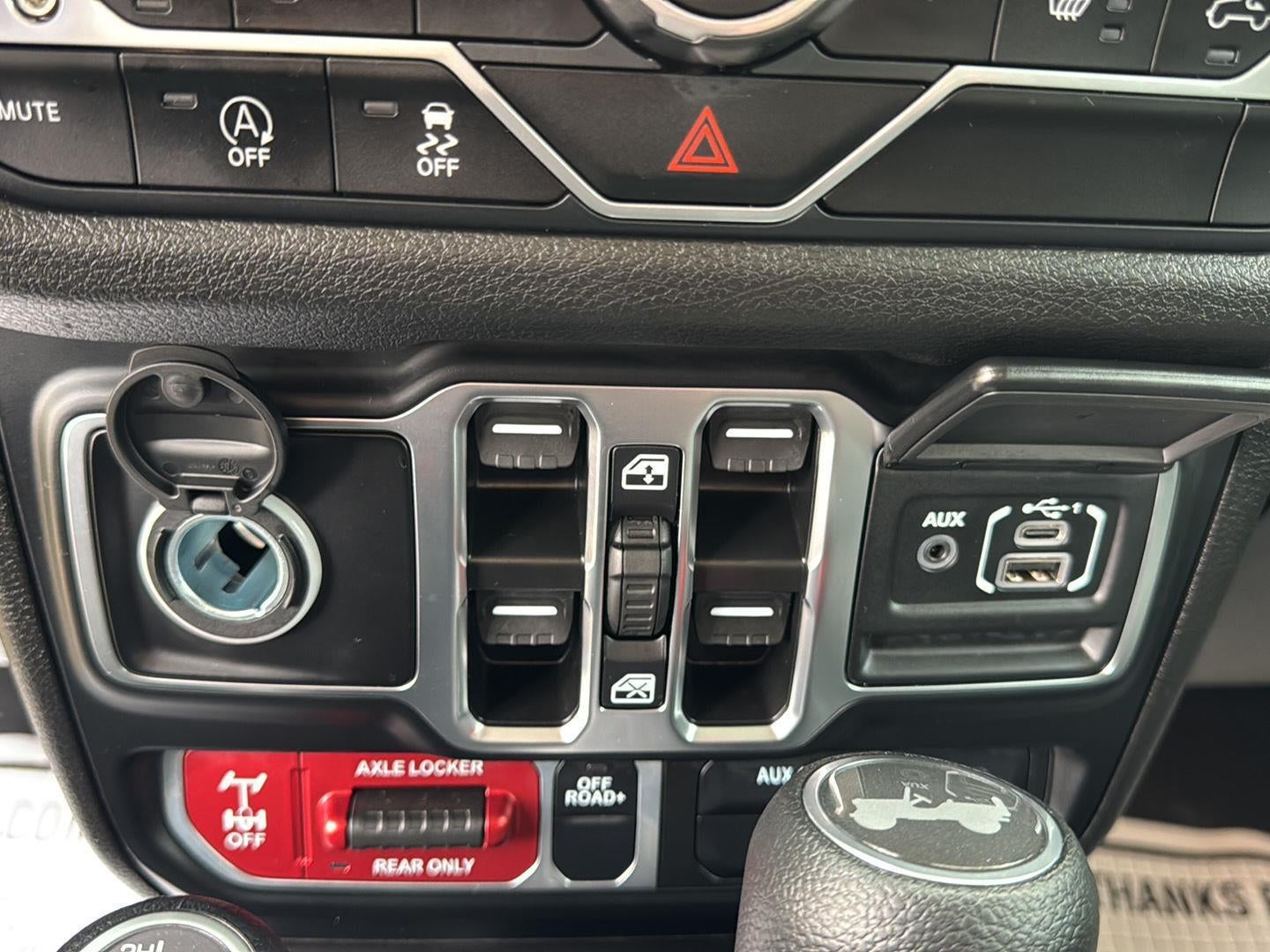 2025 Jeep Wrangler 4-Door Willys 4x4