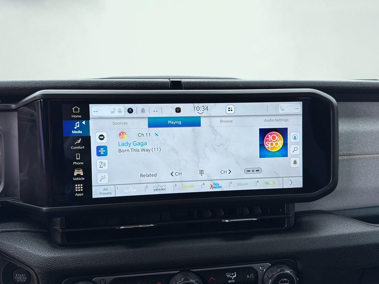 2025 Jeep Wrangler 4-Door Willys 4x4