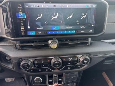 2024 Jeep Wrangler 4-Door Sahara 4x4