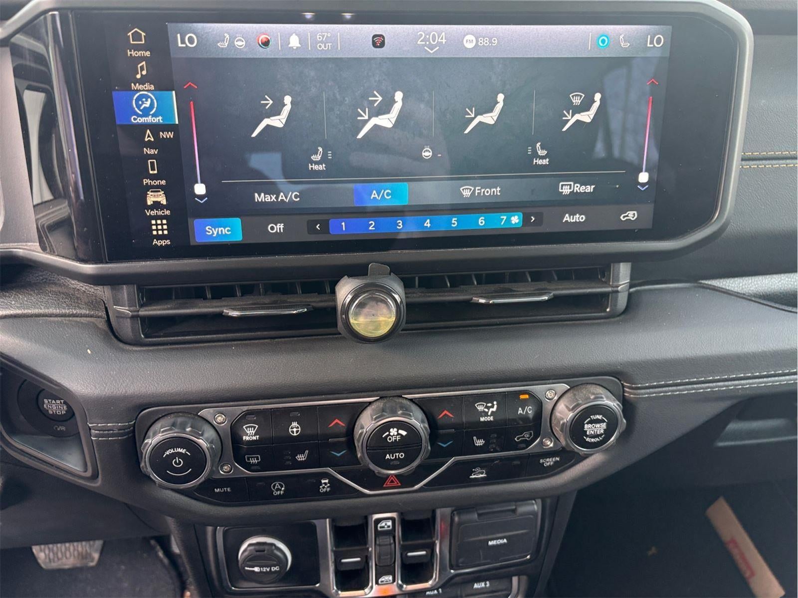 2024 Jeep Wrangler 4-Door Sahara 4x4