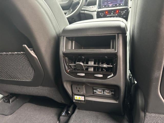 2025 Jeep Grand Cherokee GRAND CHEROKEE LAREDO 4X4