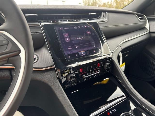 2025 Jeep Grand Cherokee GRAND CHEROKEE LAREDO 4X4