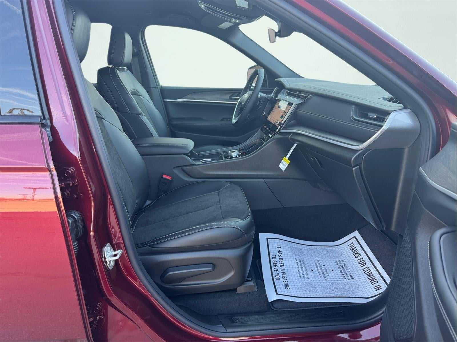 2026 Jeep Grand Cherokee GRAND CHEROKEE LAREDO ALTITUDE 4X4