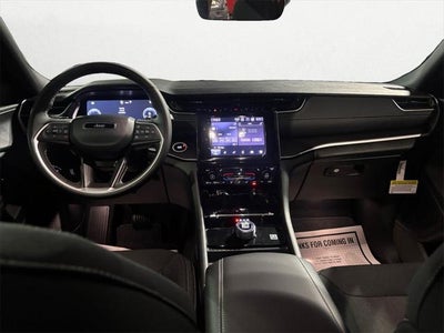 2025 Jeep Grand Cherokee GRAND CHEROKEE L LAREDO X 4X4