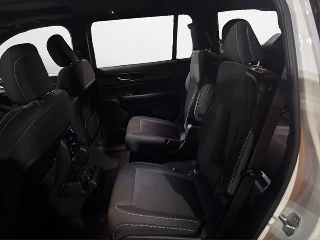 2025 Jeep Grand Cherokee GRAND CHEROKEE L LAREDO X 4X4