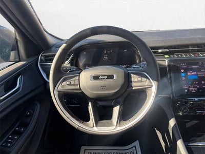 2025 Jeep Grand Cherokee GRAND CHEROKEE L LAREDO X 4X4