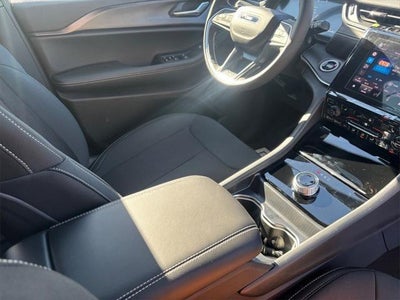 2025 Jeep Grand Cherokee GRAND CHEROKEE L LAREDO X 4X4