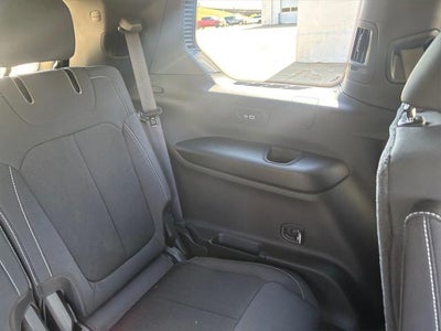 2025 Jeep Grand Cherokee GRAND CHEROKEE L LAREDO X 4X4