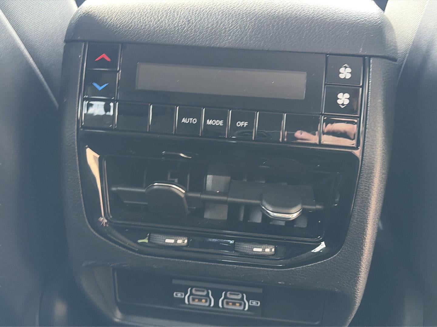 2023 Jeep Grand Cherokee L Laredo 4x4