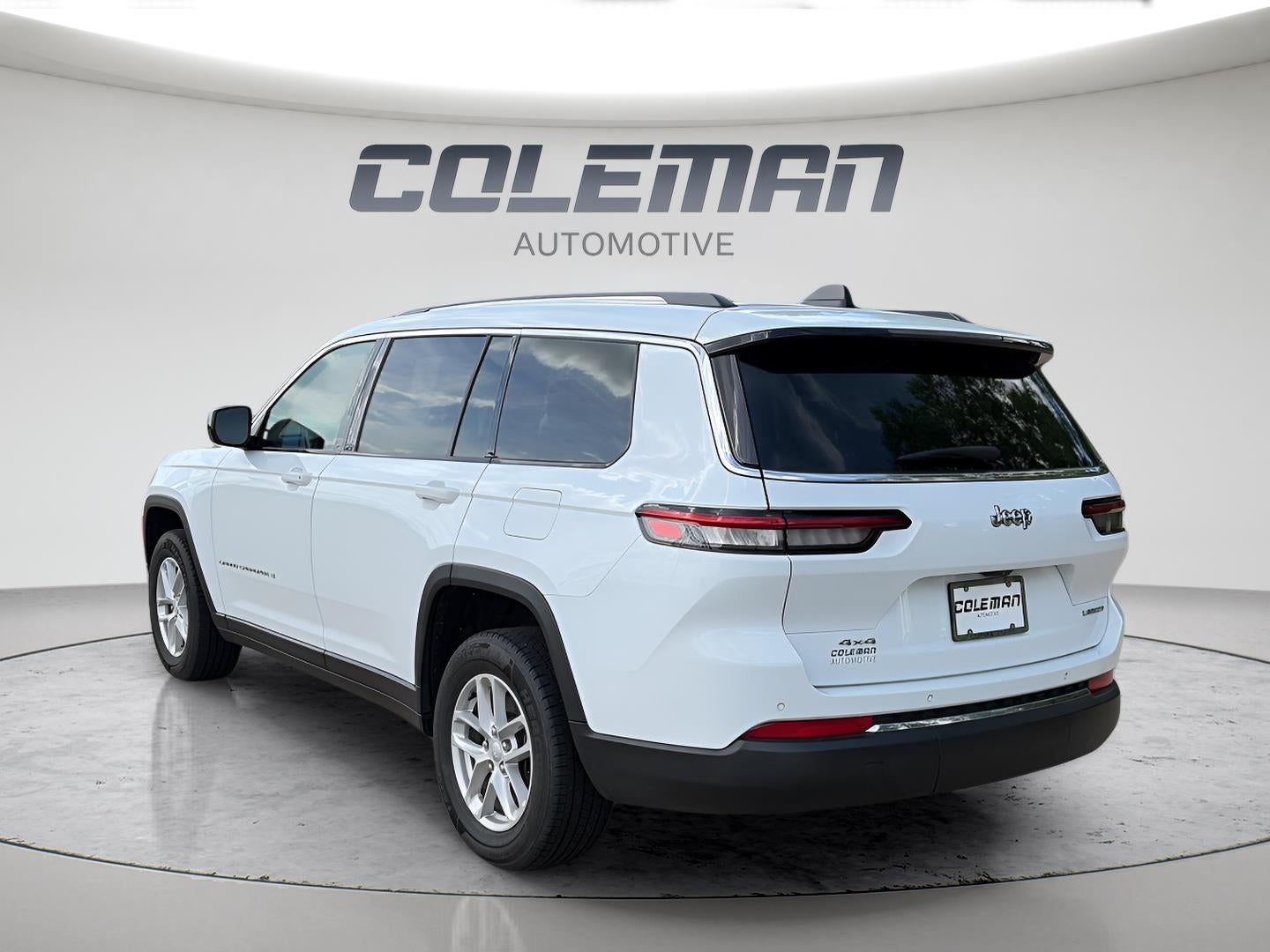 2023 Jeep Grand Cherokee L Laredo 4x4