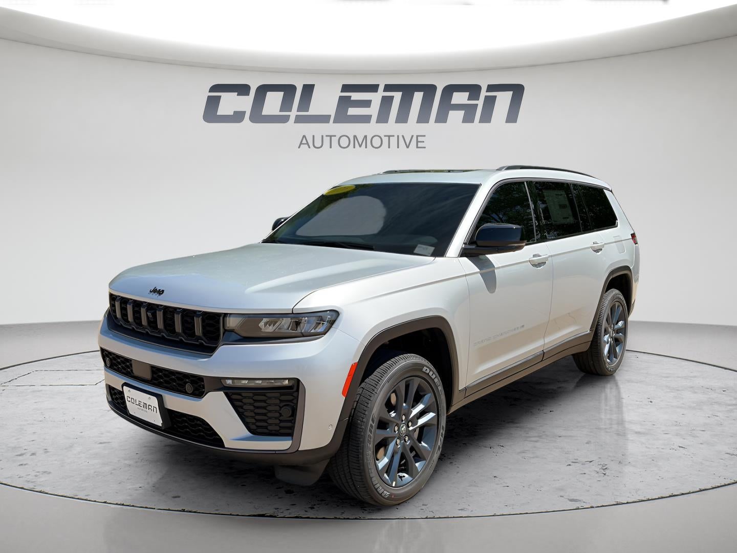 2026 Jeep Grand Cherokee L 85th Anniversary Edition's photo