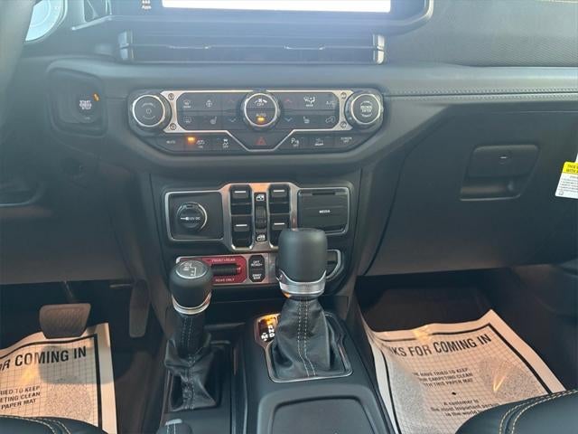 2025 Jeep Wrangler WRANGLER 4-DOOR RUBICON 392