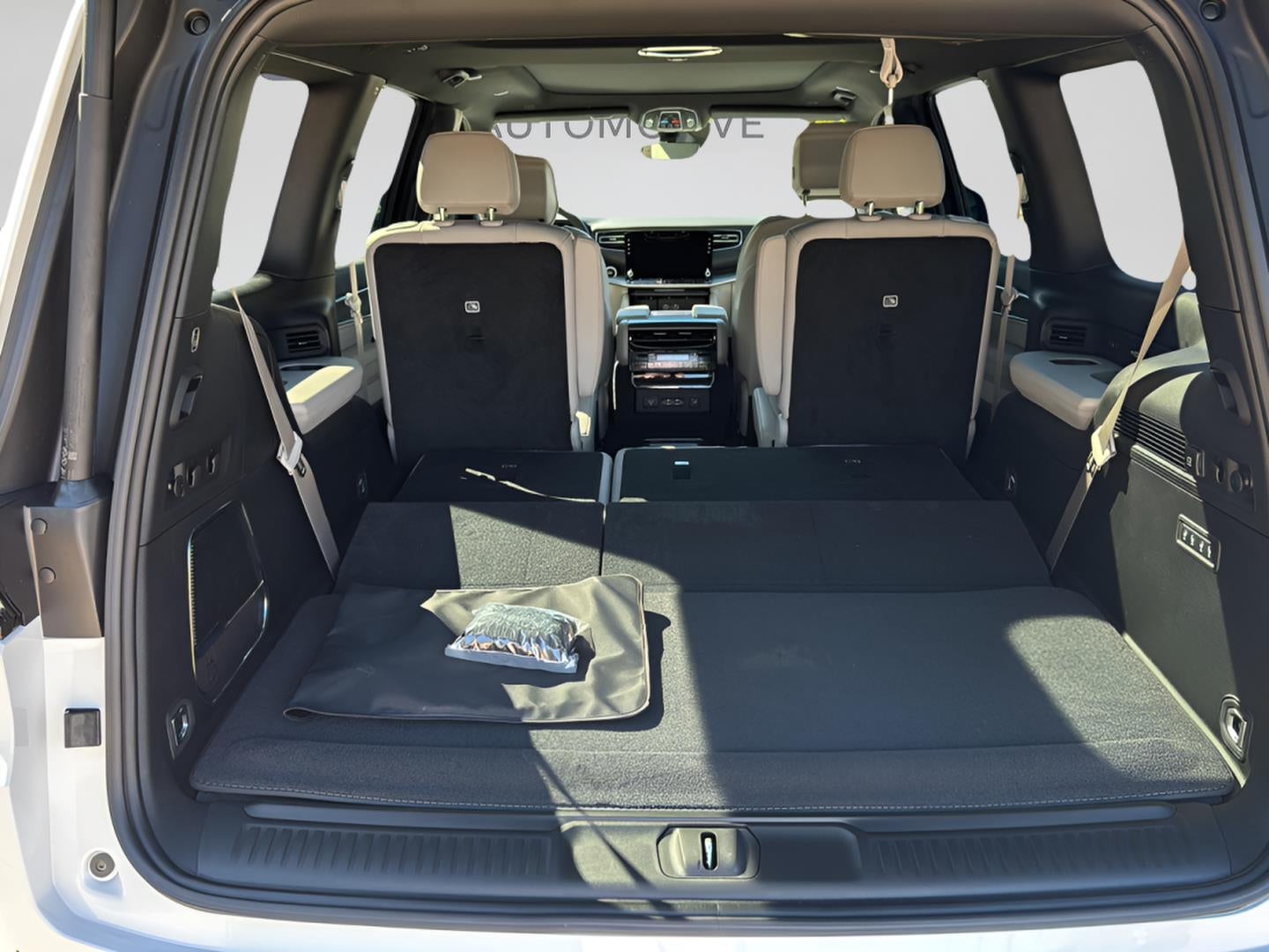 2026 Jeep Grand Wagoneer GRAND WAGONEER LIMITED ALTITUDE 4X4