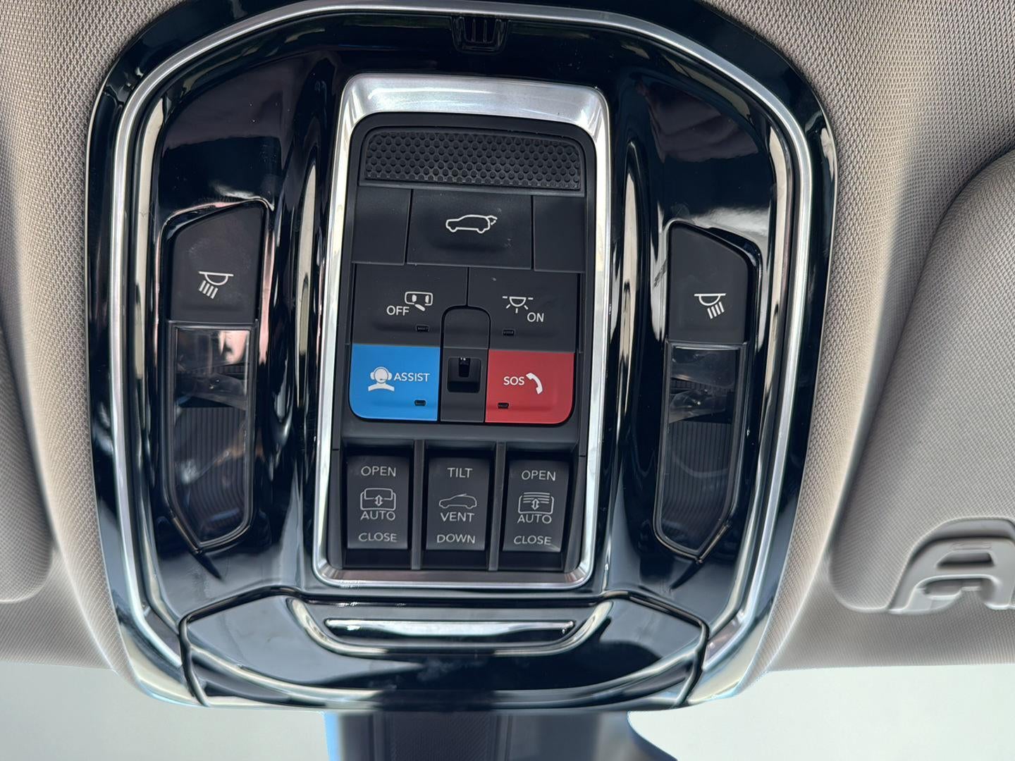 2023 Jeep Grand Wagoneer 4x4