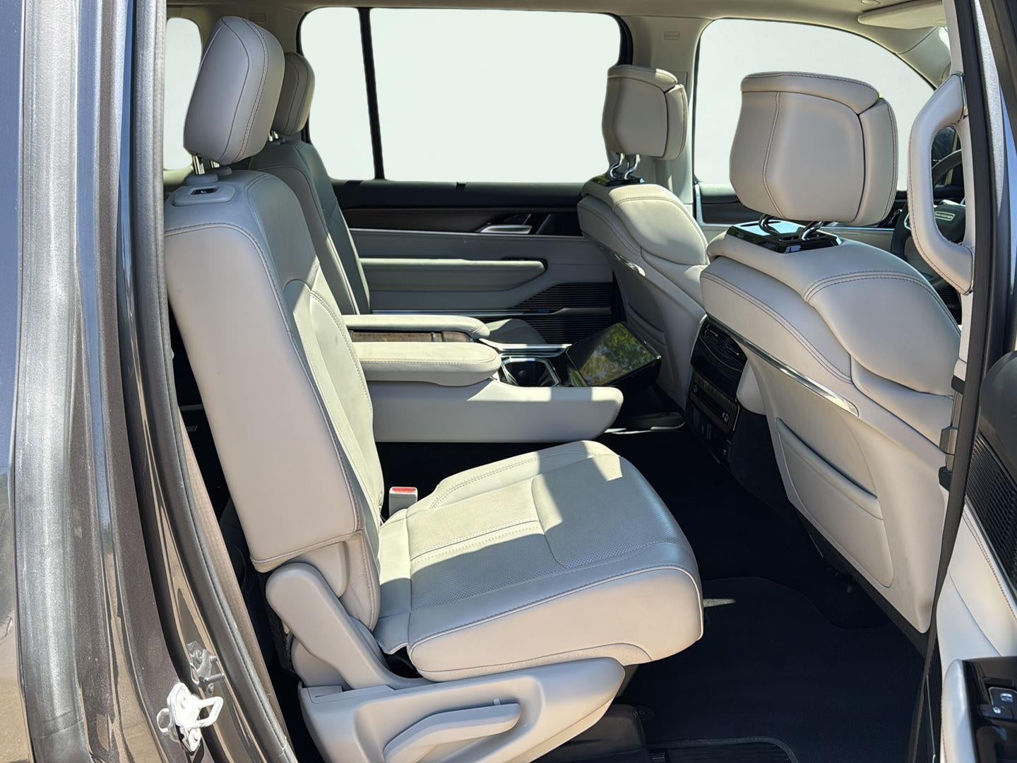 2023 Jeep Grand Wagoneer 4x4