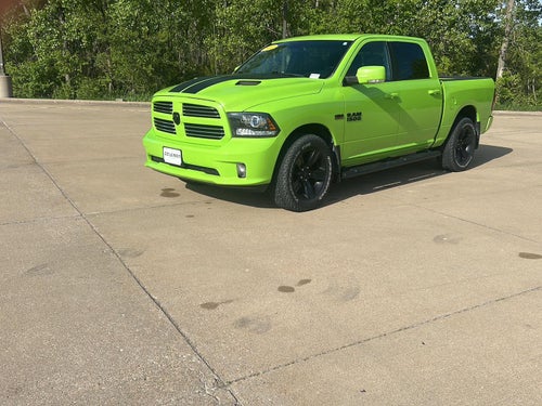 2017 RAM 1500 Sport Crew Cab 4x4 5'7' Box