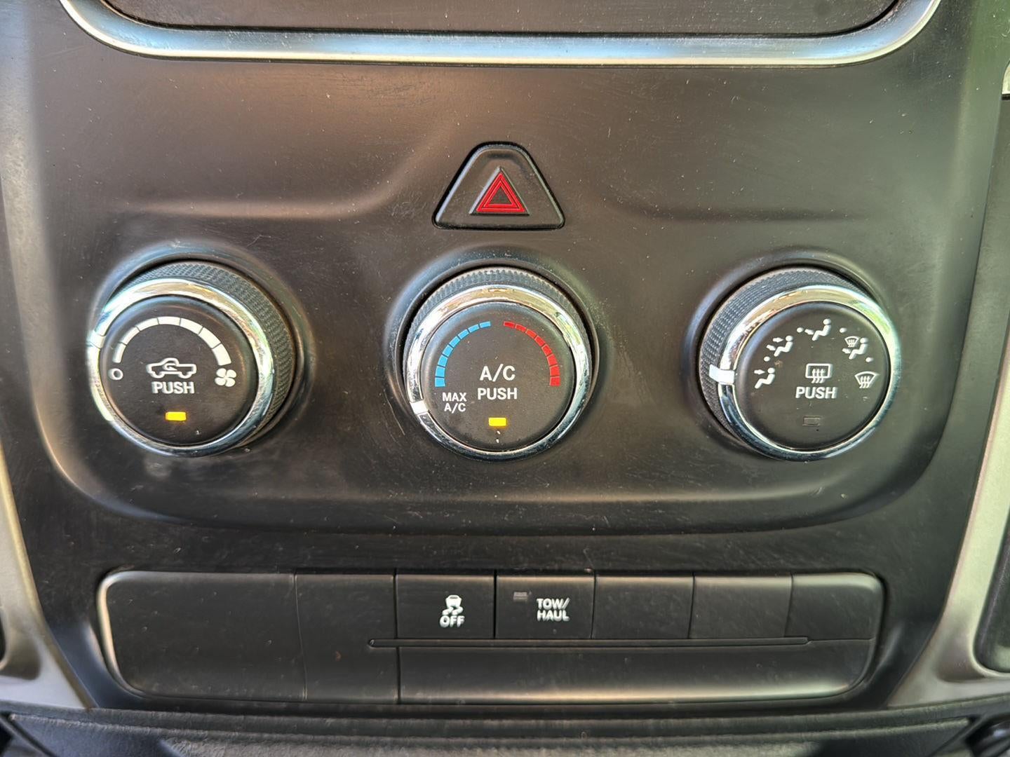 2018 RAM 1500 SLT