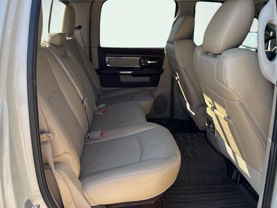 2017 RAM 1500 Laramie Crew Cab 4x4 6'4' Box