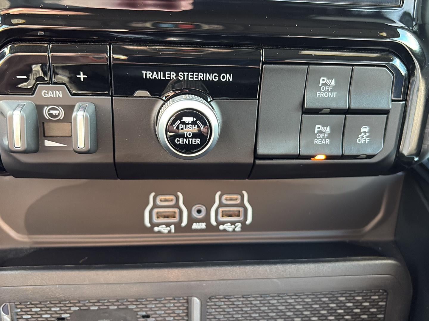 2026 RAM 1500 Big Horn Crew Cab 4x4 5'7' Box