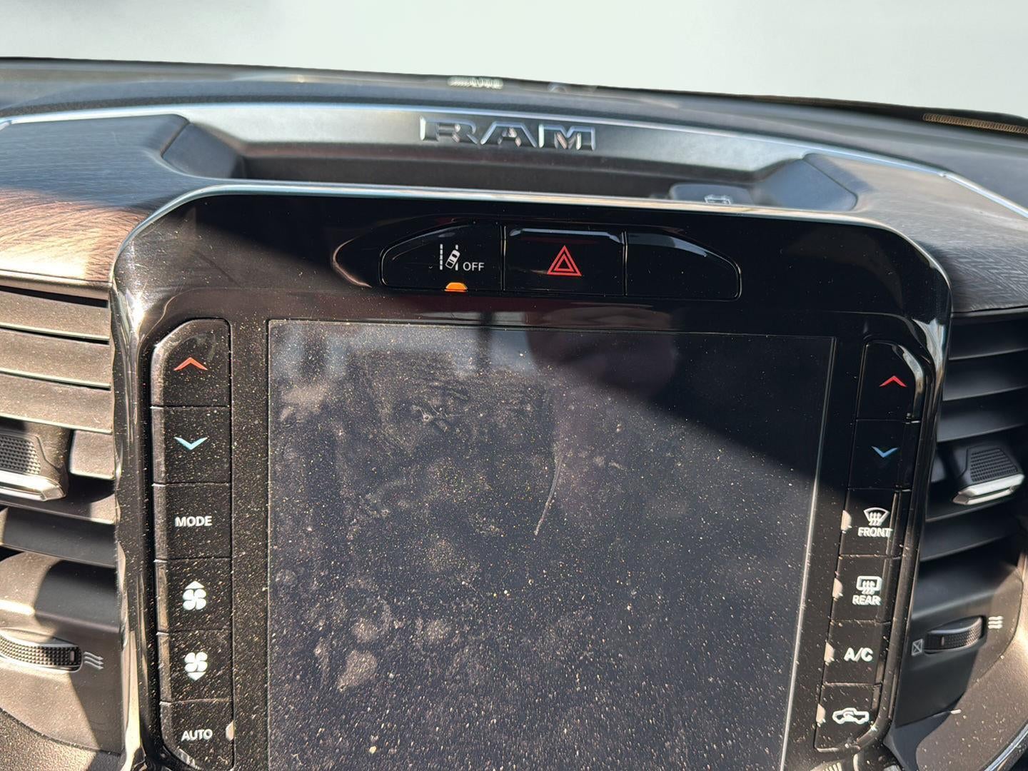 2025 RAM 1500 Laramie Crew Cab 4x4 5'7' Box