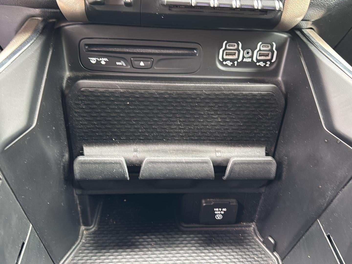 2019 RAM 1500 Laramie Crew Cab 4x4 5'7' Box
