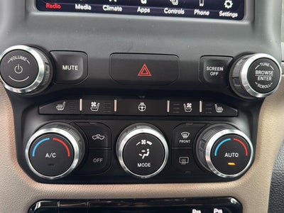 2019 RAM 1500 Laramie Crew Cab 4x4 5'7' Box