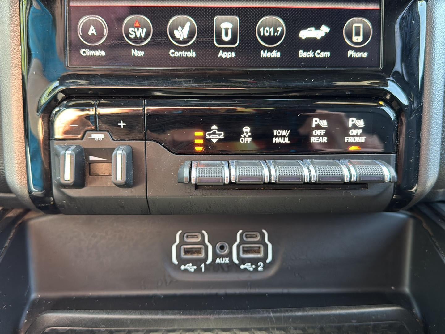 2020 RAM 1500 Rebel Crew Cab 4x4 5'7' Box
