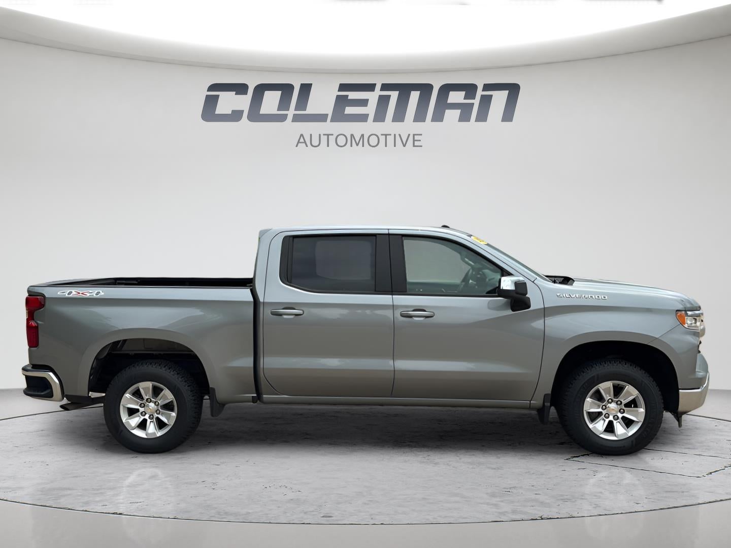 2025 Chevrolet Silverado 1500 4WD Crew Cab Standard Bed LT
