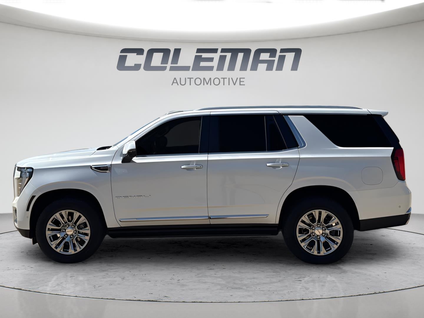 2025 GMC Yukon 4WD Denali