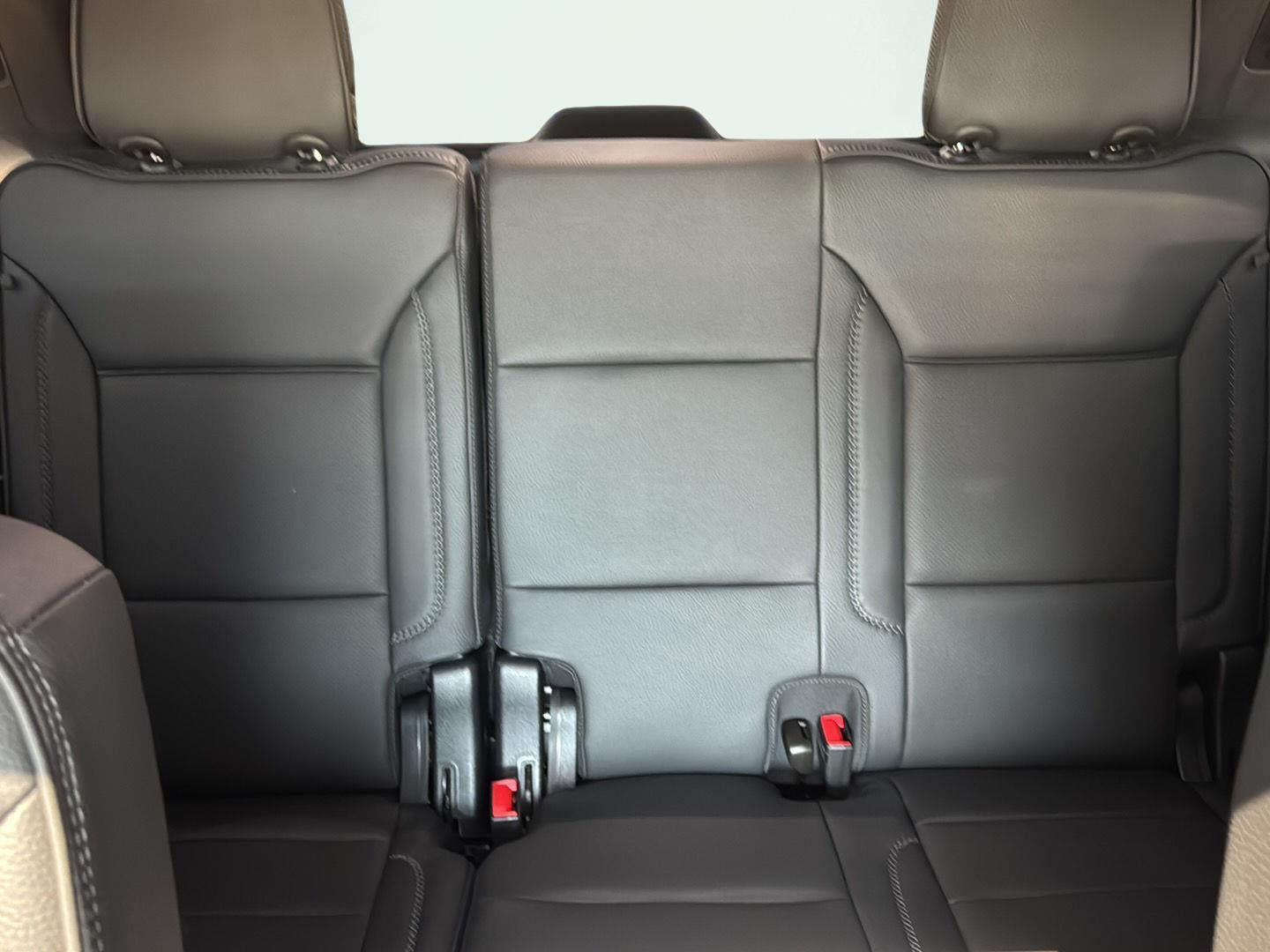 2025 GMC Yukon 4WD Denali