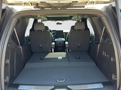 2025 GMC Yukon 4WD Denali