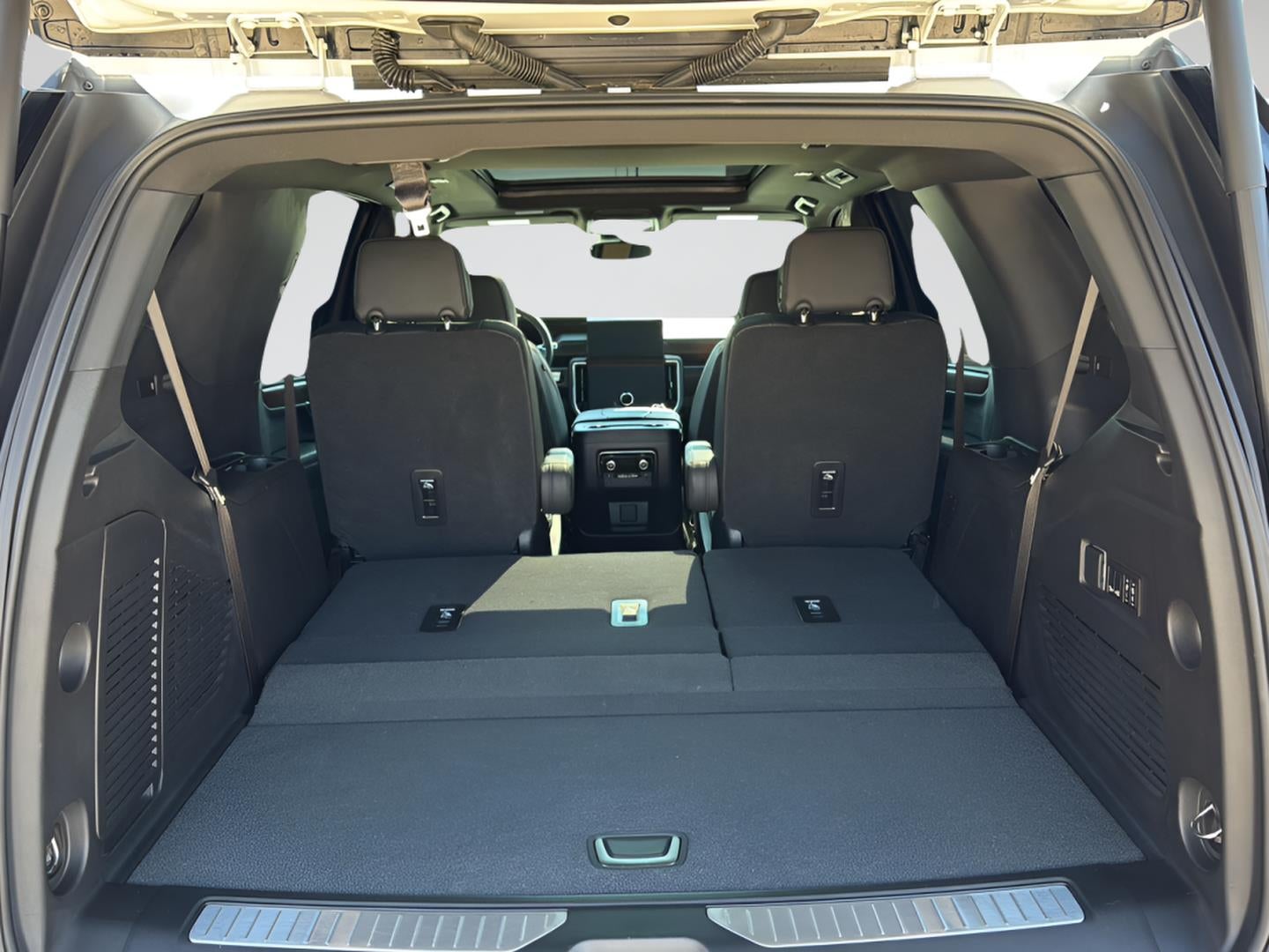 2025 GMC Yukon 4WD Denali