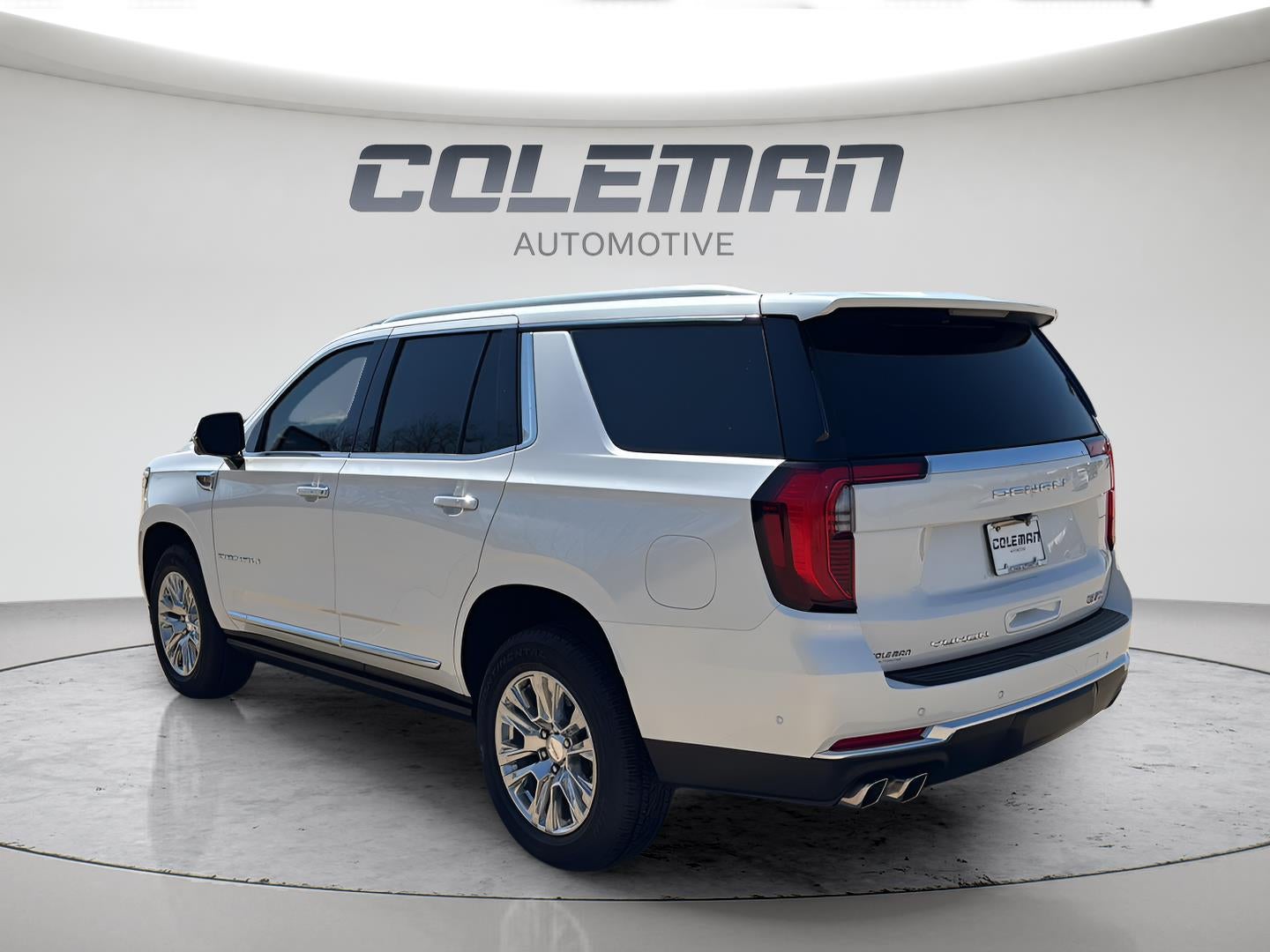 2025 GMC Yukon 4WD Denali