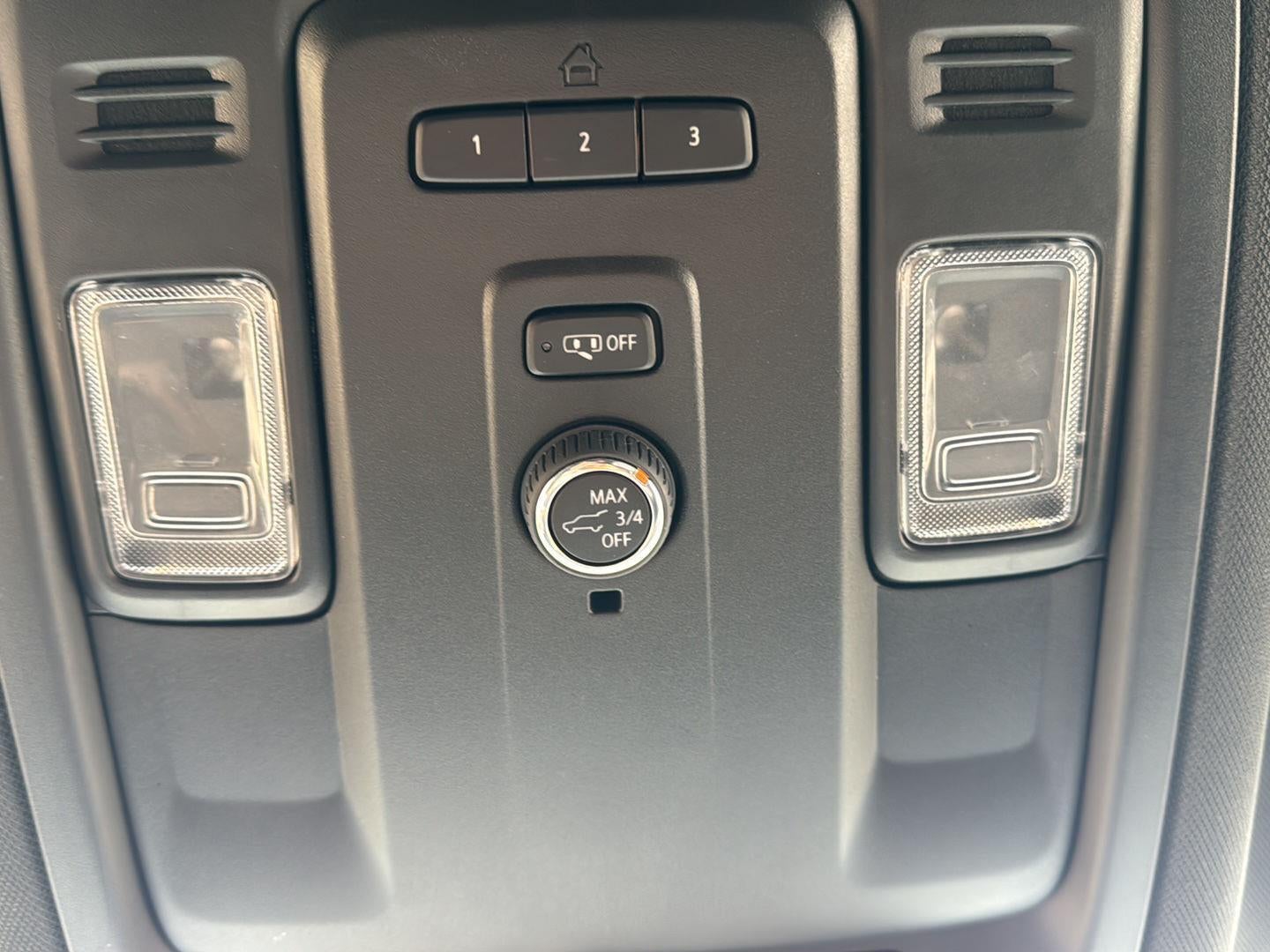 2024 GMC Yukon XL 4WD SLT