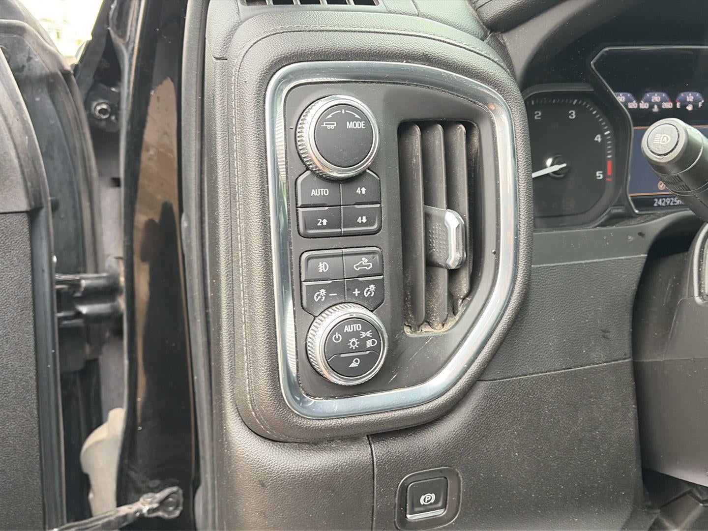 2023 GMC Sierra 3500HD 4WD Crew Cab Long Bed Denali