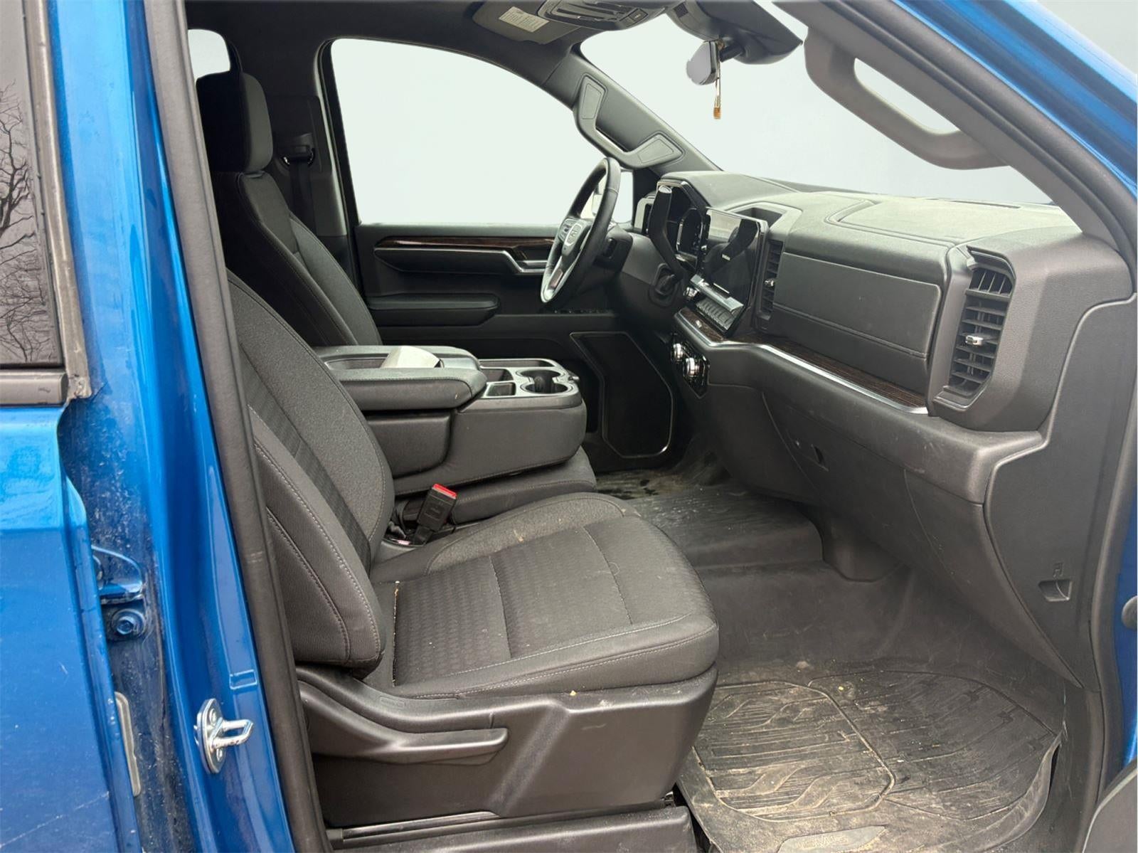 2023 GMC Sierra 1500 4WD Crew Cab Short Box Elevation with 3SB