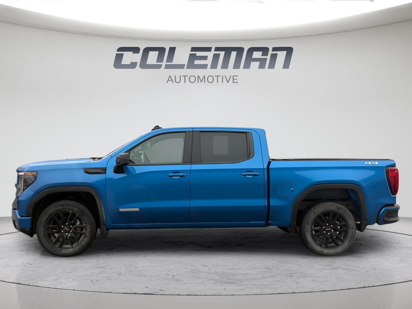 2023 GMC Sierra 1500 4WD Crew Cab Short Box Elevation with 3SB