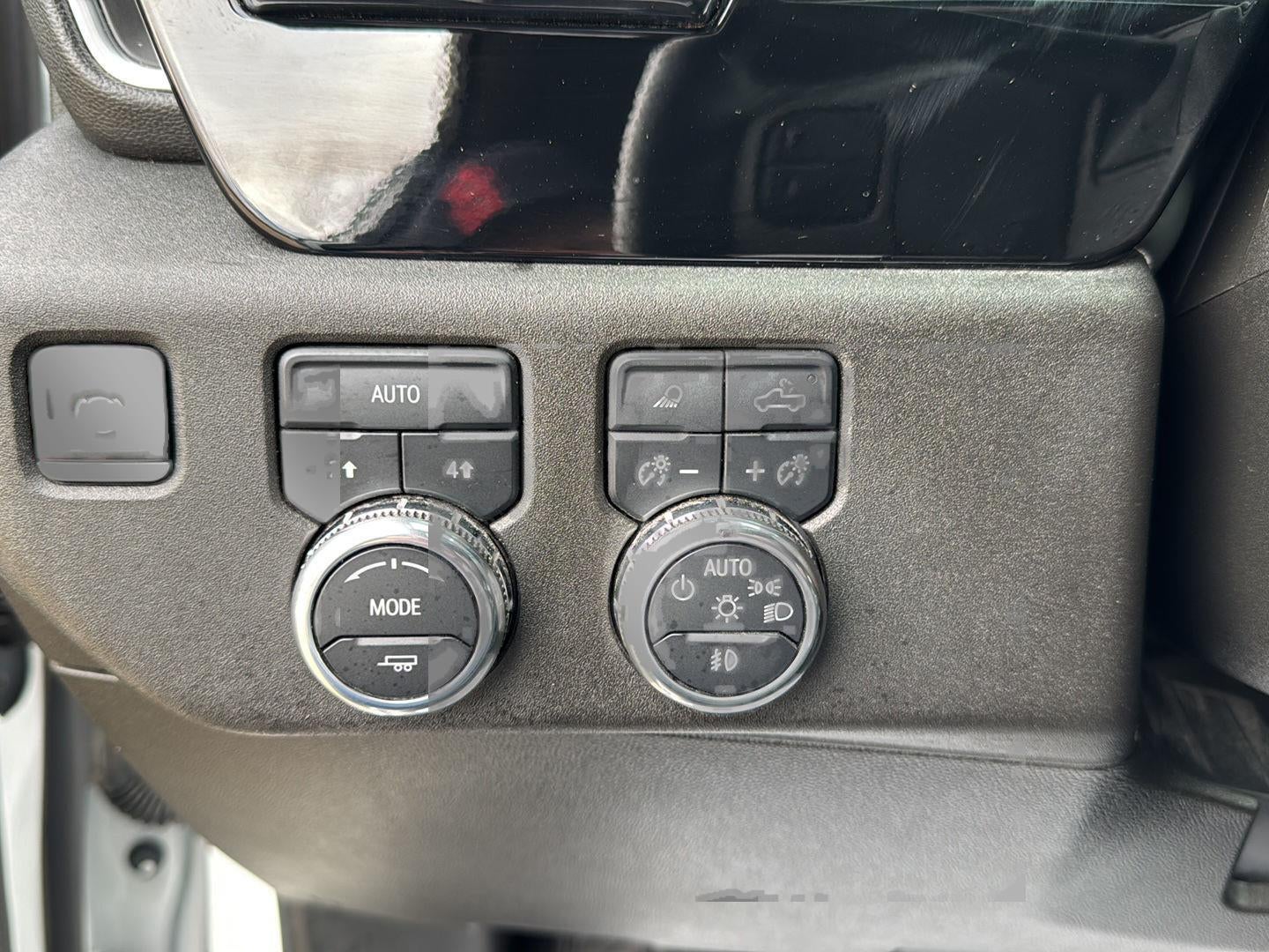 2025 GMC Sierra 1500 4WD Crew Cab Short Box SLT