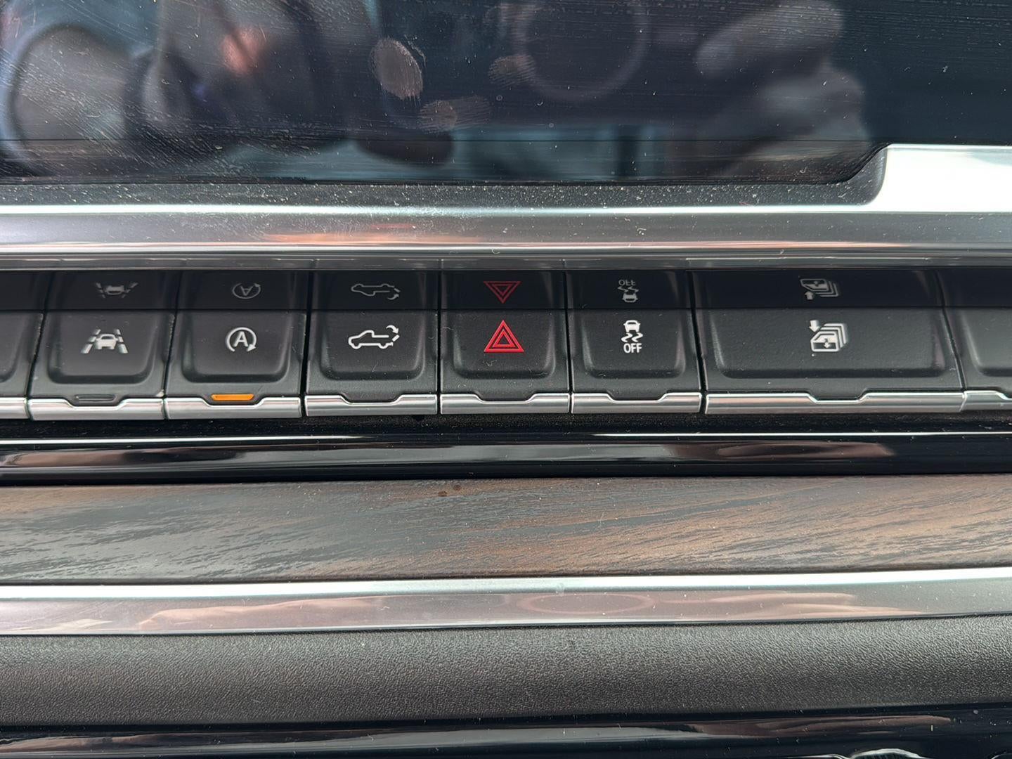 2025 GMC Sierra 1500 4WD Crew Cab Short Box SLT