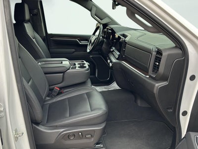 2025 GMC Sierra 1500 4WD Crew Cab Short Box SLT