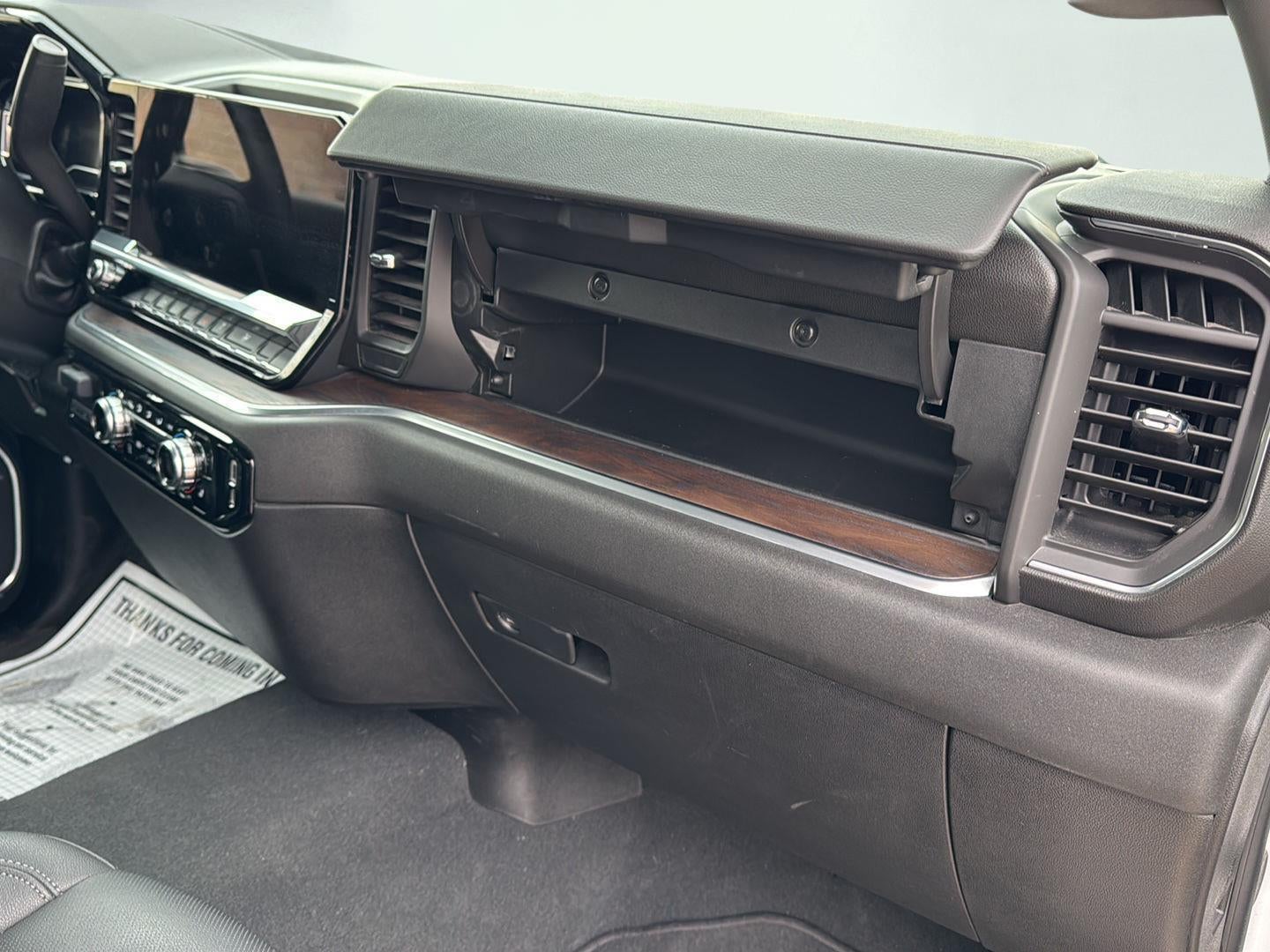 2025 GMC Sierra 1500 4WD Crew Cab Short Box SLT