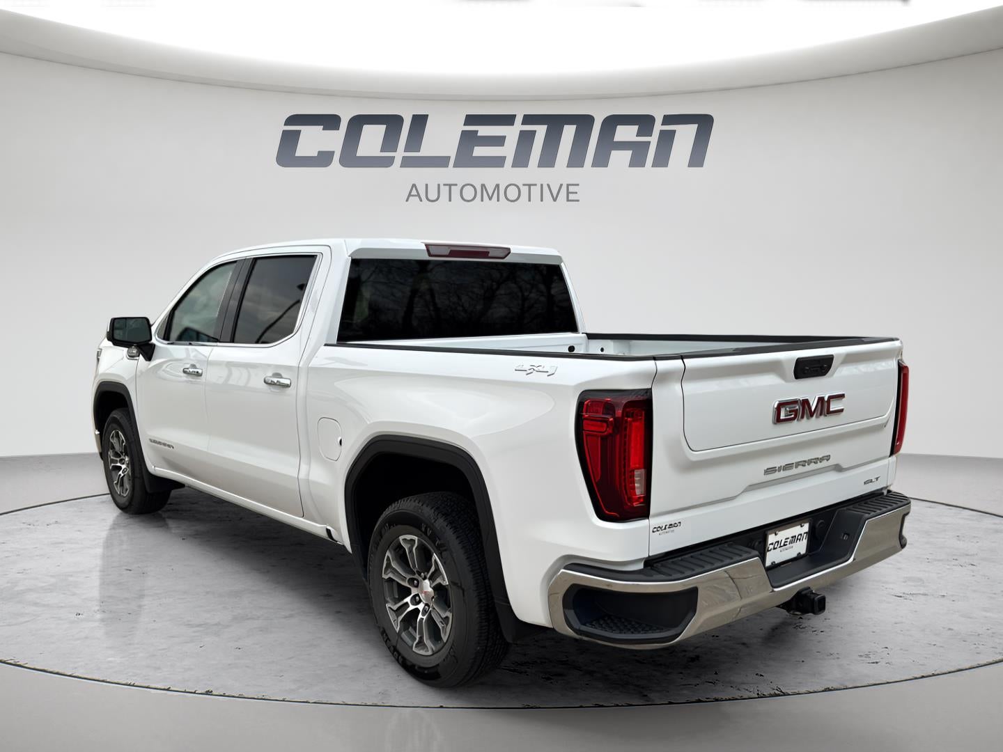 2025 GMC Sierra 1500 4WD Crew Cab Short Box SLT