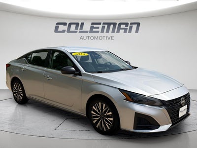 2024 Nissan Altima SV FWD