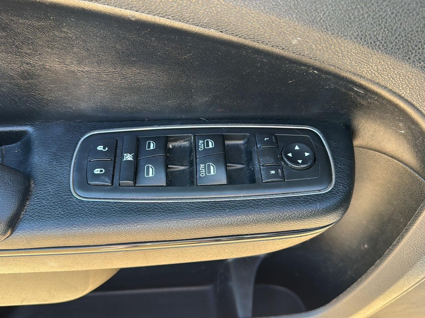 2013 Chrysler 300 300S Glacier