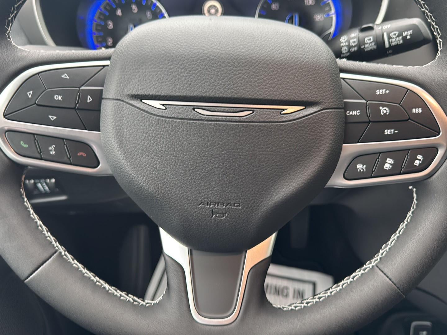 2027 Chrysler Pacifica PACIFICA SELECT