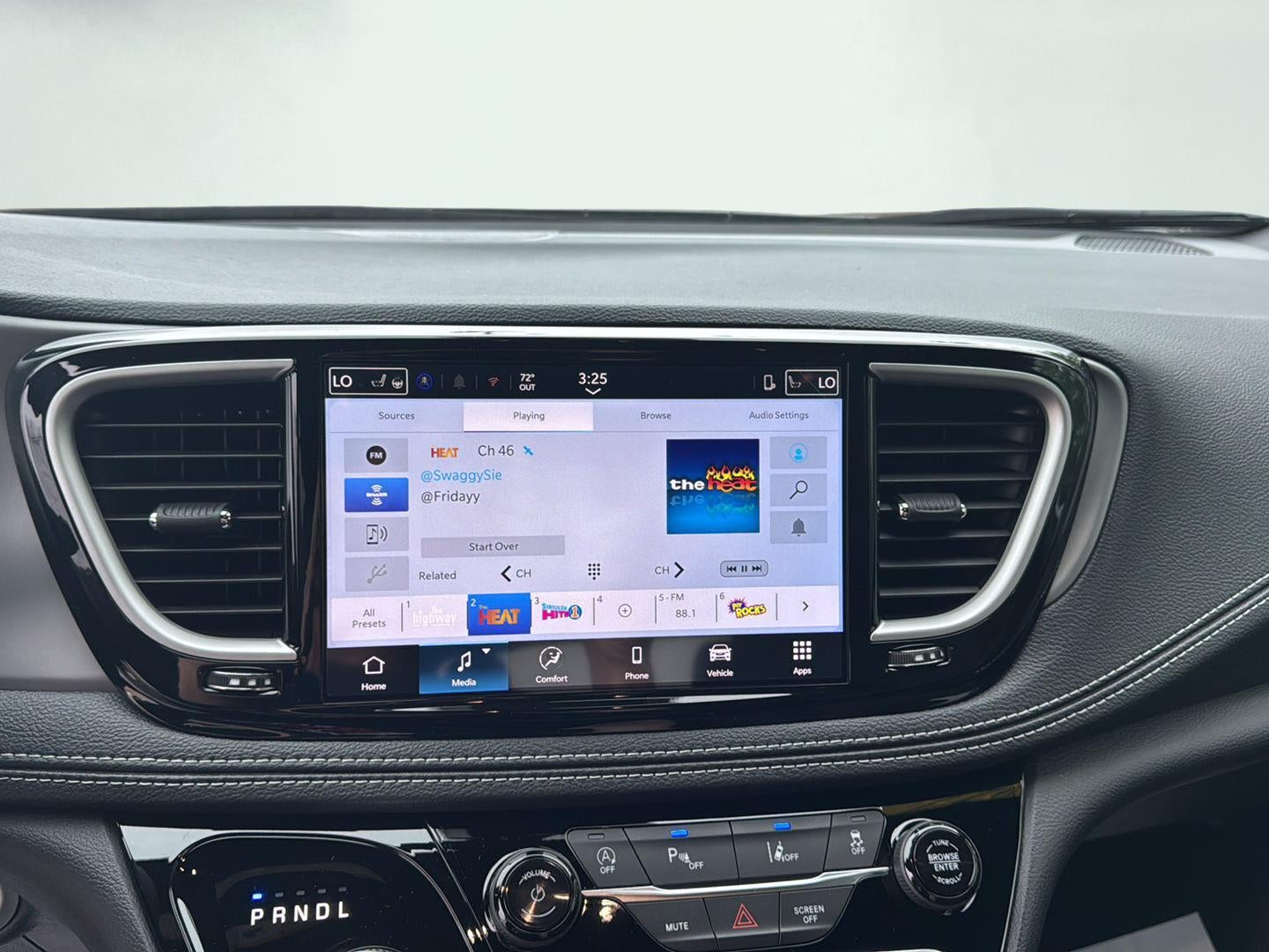 2027 Chrysler Pacifica PACIFICA SELECT