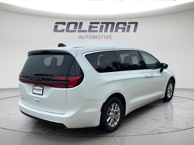 2027 Chrysler Pacifica PACIFICA SELECT