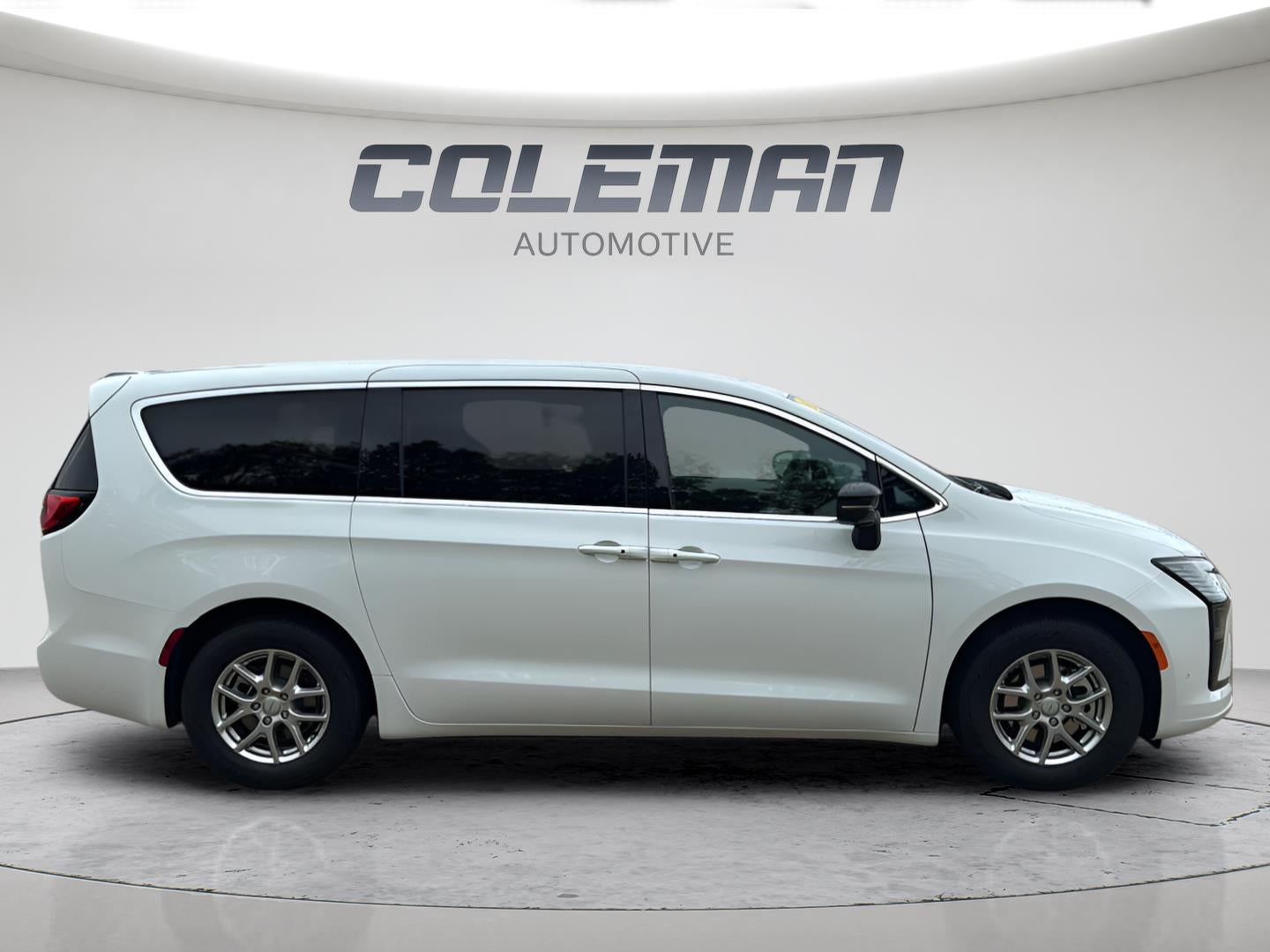 2027 Chrysler Pacifica PACIFICA SELECT