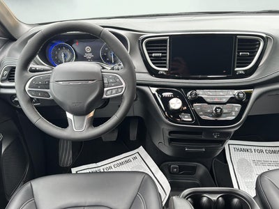2027 Chrysler Pacifica PACIFICA SELECT