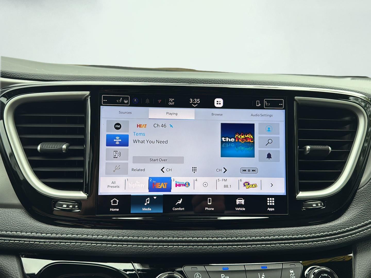 2027 Chrysler Pacifica PACIFICA SELECT